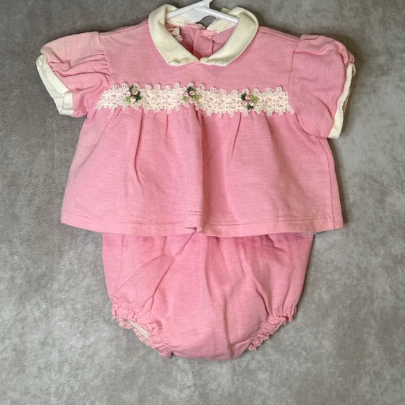 Birdy Togs Other - VTG 80s Birdy Togs Pink Two Piece Baby Outfit w Plastic Lined Bloomers 0-3 Month